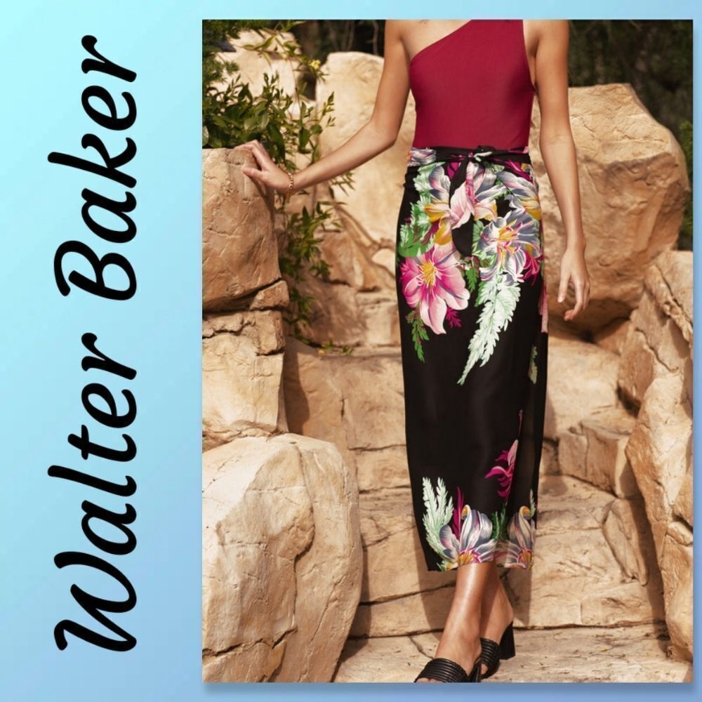 Walter Baker Paradise Sarong in Grand Magnolia